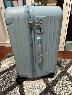 22'' Carry On Suitcase withWheels Travel Spinner Lightweight Luggage