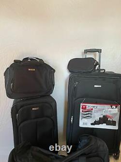 $300 New TAG Ridgefield Black 5 PC Luggage Set Expandable Suitcase Lightweight
