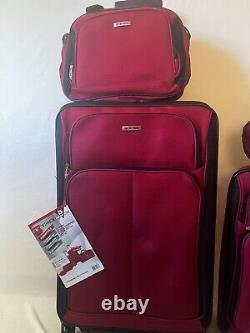 $300 TAG Ridgefield Red 5 Piece Luggage Set Expandable Suitcase Lightweight Red
