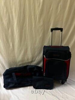 $520 Nautica Lightview Carry On 20 Expandable 3 Piece Luggage Set Blue