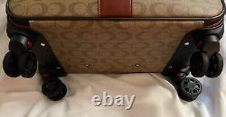 FMBR Born Beauty Legend Rolling Luggage Locking Carry On Suitcase 18 & Tote Set