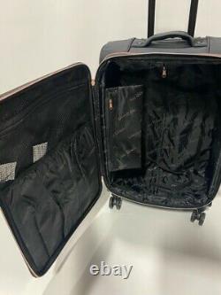 New London Fog Bromley 4pc Lightweight Luggage Set Exp Black 8 Wheel Spinner