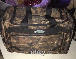 Pacific Coast Camo Luggage Set 4 Bags 20 Pull Behind 24 Duffle Bag And 2 16