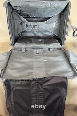 Preowned Tumi 24 Upright Wheeled Expandable Short Trip Checked Suitcase 22024S4