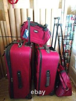 Protocol Hamilton Burgundy Lightweight 4 Pieces Nested Luggage Wheeled Set