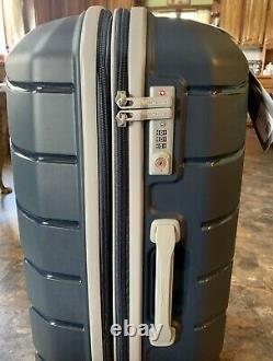 Samsonite Freeform 2pc Luggage Set