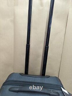 TUMI GEN 4.2 4 Wheel Carry On Nylon Luggage Black INTERNATIONAL EXPANDABLE