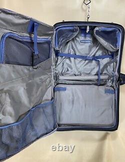TravelPro Black Carry on Set Crew 11 15 Tote & 22 Wheeled Rolling Garment Bag