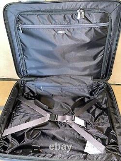 Tumi V3 Expandable Luggage Carry On & Extended Trip Set Of 2 Black MSRP $1,420