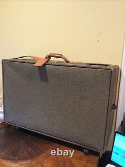 VINTAGE HARTMANN SET OF TWO PIECE OF CARRY-ON LUGGAGE TWEED WITH LEATHER BROWn