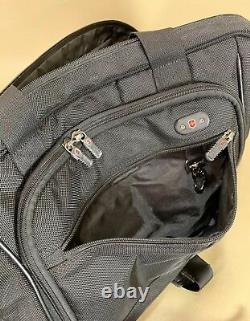 Victorinox Black Werks Carry On Brief Set 16 Exp Wheeled Bag & 16 Laptop Brief