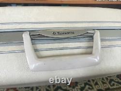 Vintage 1960's Samsonite Silhouette Hardside Luggage. Complete 5 Pc Set