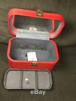 Vintage Lady Baltimore 3 Piece Luggage Suitcase Set & Train Case Red 3 Keys
