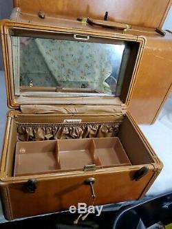 Vintage Samsonite Shwayder leather Suitcase Luggage Set of 3 with keys