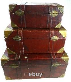 Vintage Stackable Display Suitcase Set of 3 Old Fashioned Wood Trunk Luggage