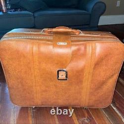 Vintage world traveler leather 5 pc luggage set