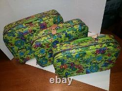 Vtg Mod colorful flowers & butterflies 3pc luggage set made in japan