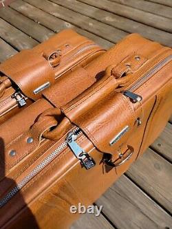 World Traveler Vintage Faux Leather Luggage Set Of 5 Suitcase Older Clean with key