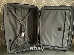 3 Piece New Tumi Luggage Set In Gray (pdsf 2 235 $) Nylon Balistique 4 Roues