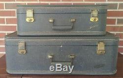 Deux Vintage Gris Starline Suitcases Avec Doublure Lavande Luggage Set Paire