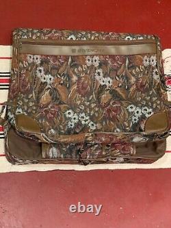 Ensemble De 2 Givenchy Floral Luggage Travel Garment Hanger Bag + Rolling Suitcase