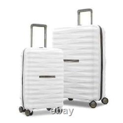Ensemble de bagages Samsonite en deux pièces, bagage à main et bagage moyen, couleur blanche.