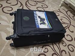Ensemble de bagages à roulettes Protege 5 pièces, comprend des sacs de contrôle de 28 et 24 pouces, et un bagage cabine de 20 pouces
