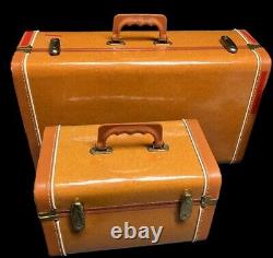 Ensemble de bagages vintage en deux pièces: trousse de toilette de voyage et valise en similicuir See De