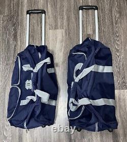 Ensemble de trois sacs de voyage Lucky Brand de couleur bleu marine, neufs
