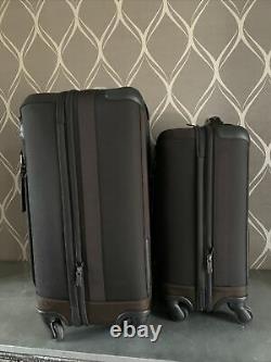 Nouvel Ensemble 2 Piece Tumi Windmere Expandable Packing Case (mrsp $1,500) Bagages
