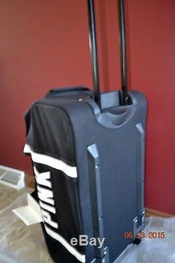 Victoria Secret Rose Black & Palm 3 Pc Wheelie Duffle Bag Luggage Set Tn-o