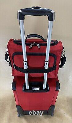 Victorinox Red Carry On Set 13 Tote & 20 Mobilizer Valise Droite Roulée
