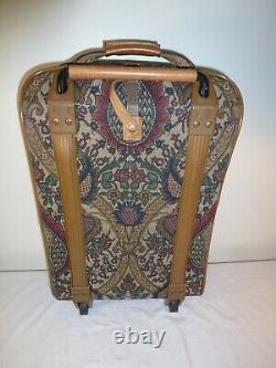 Vintage Hartmann Flame Tapestry Paisley Leather Trimmed 2 Wheel 2 Pc Set